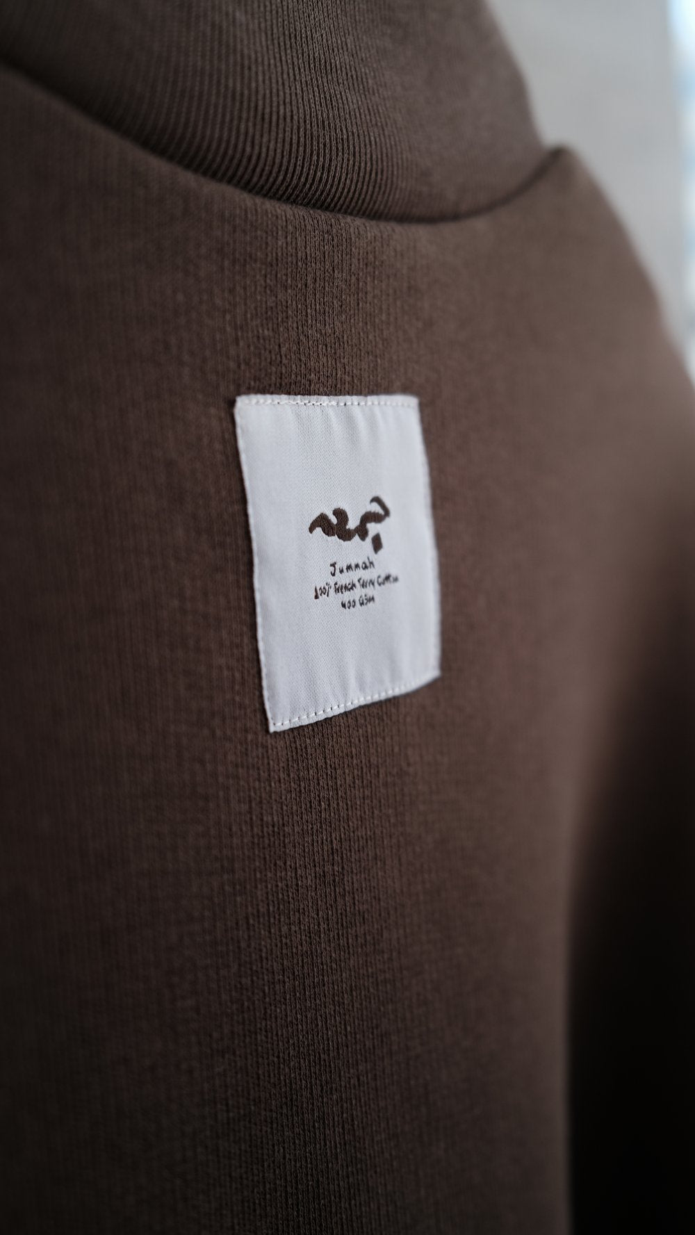 Urdu Mockneck Sweatshirt in Coffee
